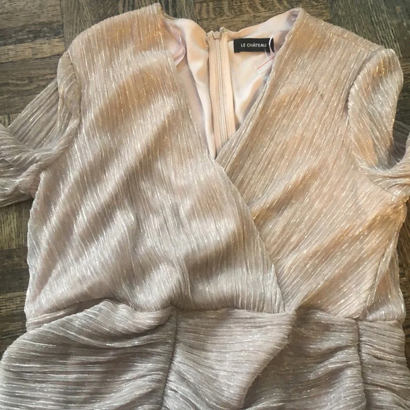 Le Chateau dress - Picture 4 of 8